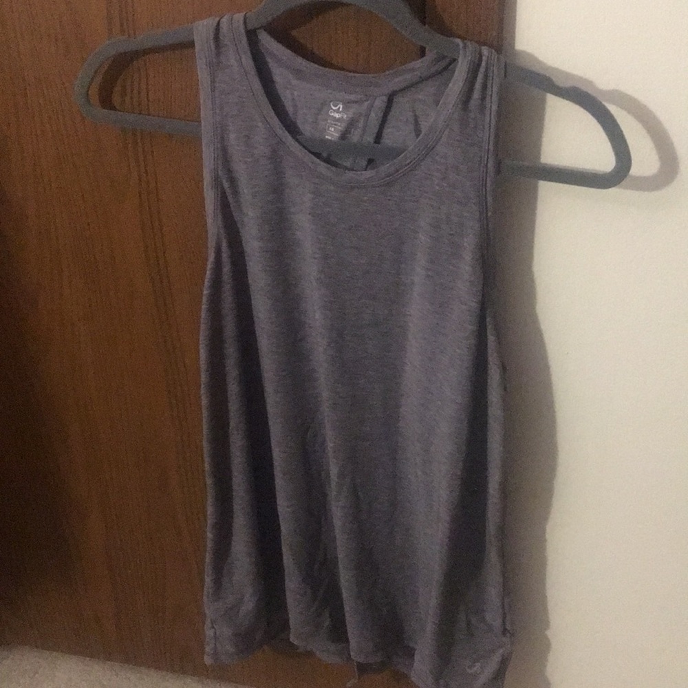 GapFit split back tank